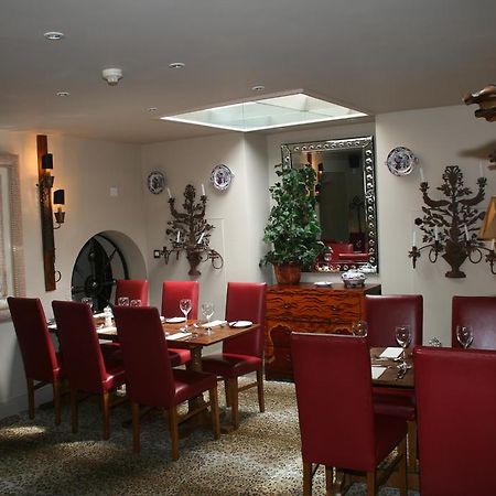 Queens Head Inn Nassington ภายนอก รูปภาพ